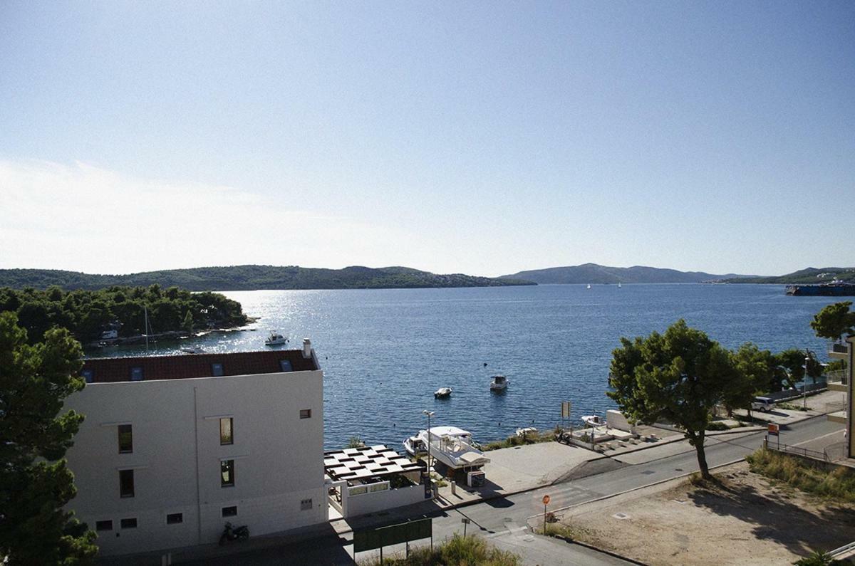 Mars Apartment Trogir Ngoại thất bức ảnh