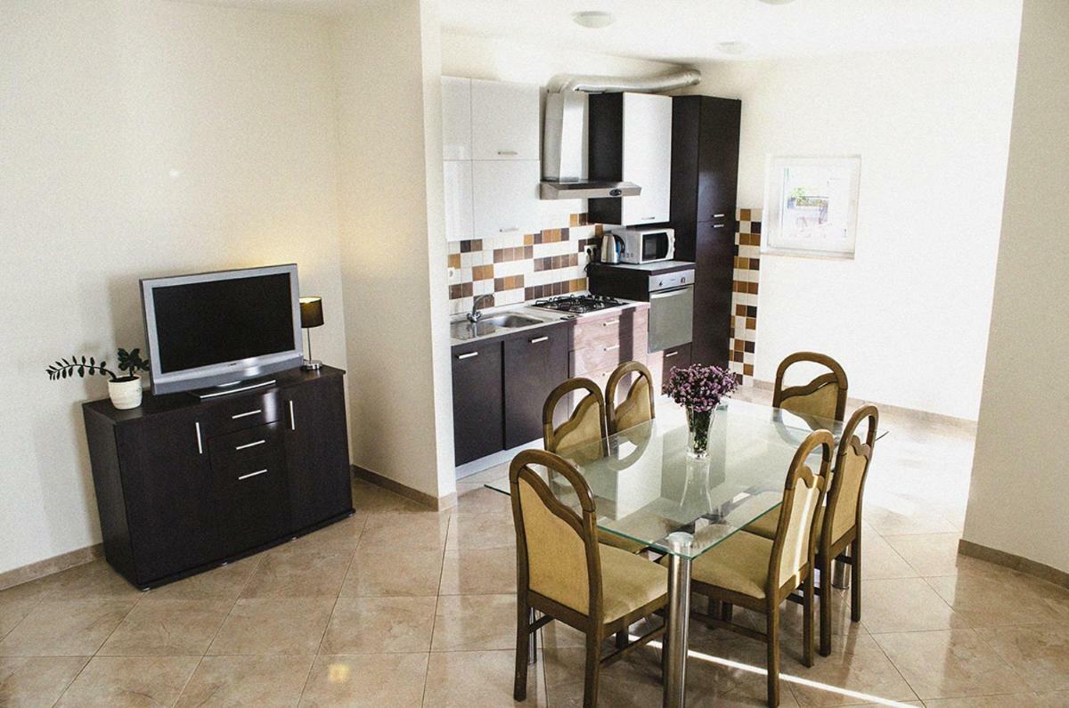 Mars Apartment Trogir Ngoại thất bức ảnh